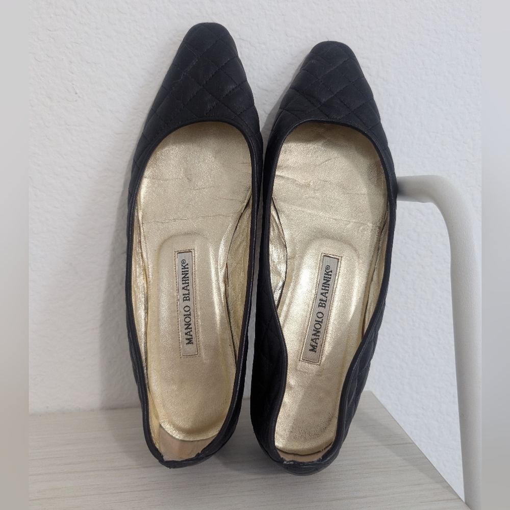 Manolo Blahnik Giungla Black Quilted Leather Flats - Picture 4 of 9